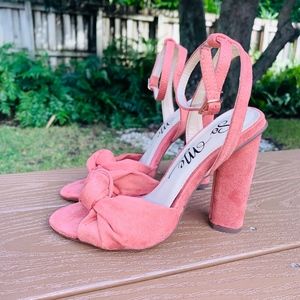 Coral Bow Sandal | Never worn